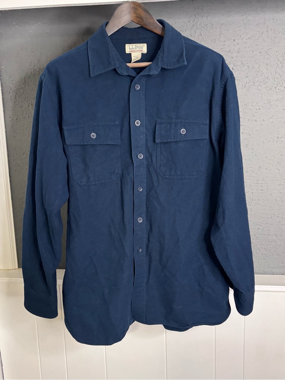 L.L.Bean Chamois Cloth Shirt Men’s Large Navy Blue Heavyweight Flannel